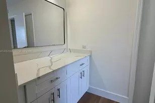 3690 N 56th Ave, Hollywood, FL 33021 - Photo 5