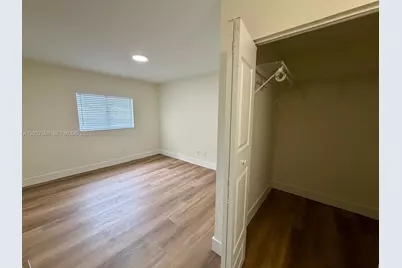 3690 N 56th Ave #906, Hollywood, FL 33021 - Photo 11