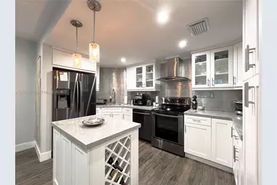 1408 Brickell Bay Dr #212, Miami, FL 33131 - Photo 3