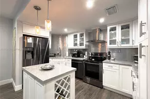 1408 Brickell Bay Dr, Miami, FL 33131 - Photo 3