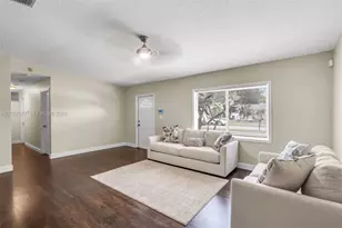 405 SW 77th Ave, North Lauderdale, FL 33068 - Photo 7
