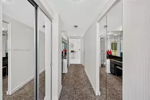 3000 Island Blvd, Aventura, FL 33160 - Photo 31