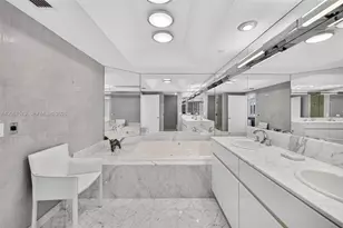 3000 Island Blvd, Aventura, FL 33160 - Photo 33