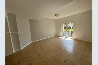 11601 NW 89 St #106, Doral, FL 33178 - Photo 3