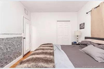 1025 NE 17th Way, Fort Lauderdale, FL 33304 - Photo 5