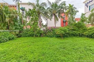 1025 NE 17th Way, Fort Lauderdale, FL 33304 - Photo 13