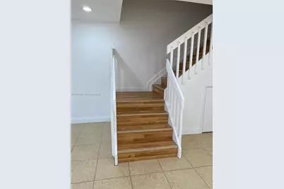 10537 NW 8th St, Pembroke Pines, FL 33026 - Photo 11