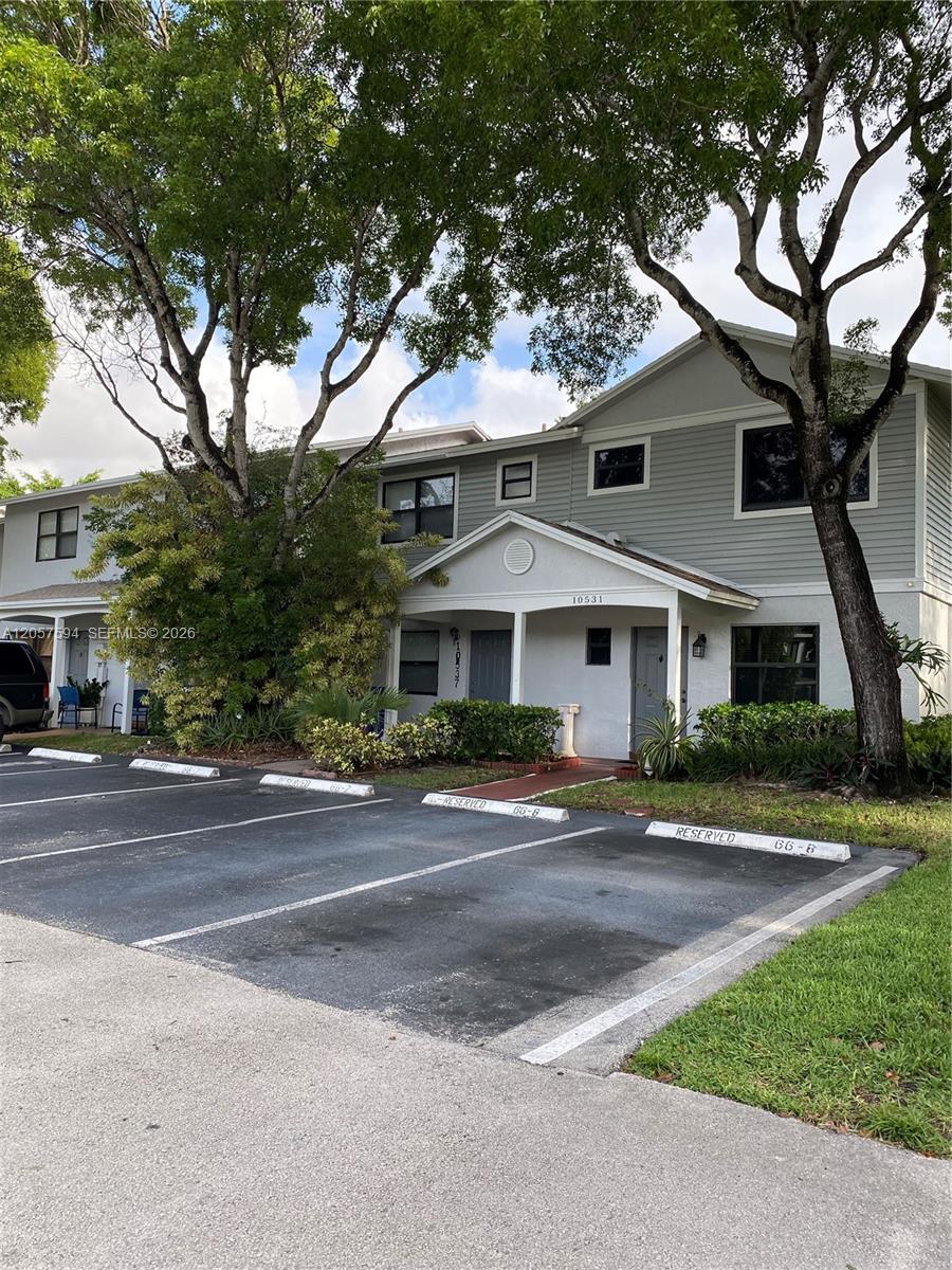 10537 NW 8th St - 10537 NW 8th St, Pembroke Pines, FL 33026 Luxury Property | Jose Angel Pina