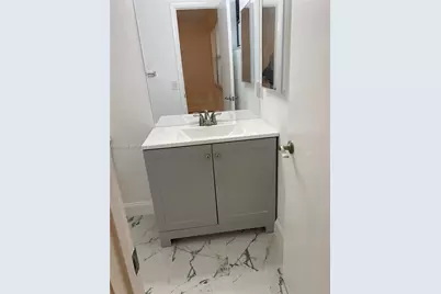 10537 NW 8th St, Pembroke Pines, FL 33026 - Photo 15