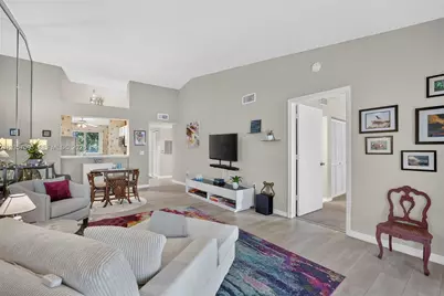 7449 N Devon Dr #207, Tamarac, FL 33321 - Photo 5