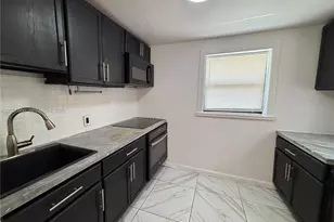 1079 NW 112th Terrace, Miami, FL 33168 - Photo 5