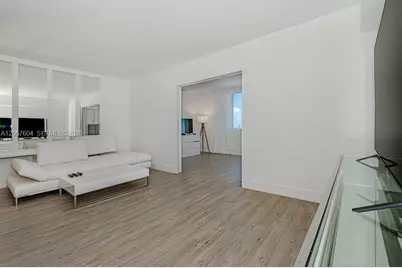 2301 Collins Ave #1528, Miami Beach, FL 33139 - Photo 5