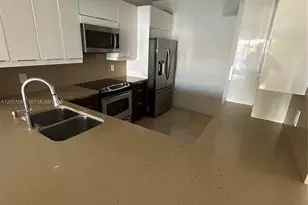 10730 NW 66th St, Doral, FL 33178 - Photo 17