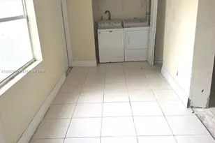 1419 NW 80th Ave, Margate, FL 33063 - Photo 9