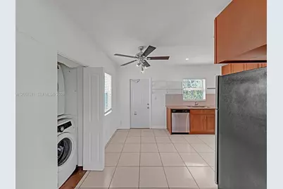 1636 NE 15th Ave, Fort Lauderdale, FL 33305 - Photo 13