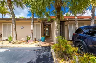 8350 Dundee Terrace, Miami Lakes, FL 33016 - Photo 41