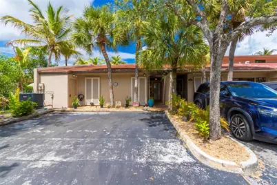 8350 Dundee Ter, Miami Lakes, FL 33016 - Photo 33