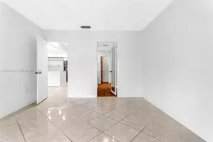 8350 Dundee Terrace, Miami Lakes, FL 33016 - Photo 29