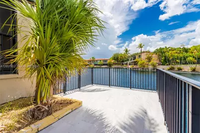8350 Dundee Ter, Miami Lakes, FL 33016 - Photo 1