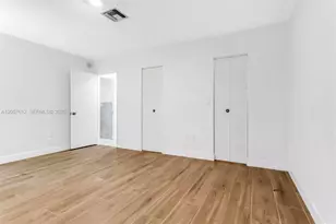 8350 Dundee Terrace, Miami Lakes, FL 33016 - Photo 21