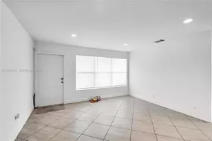 1420 NW 195th St, Miami Gardens, FL 33169 - Photo 3