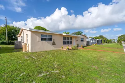 1420 NW 195th St, Miami Gardens, FL 33169 - Photo 27