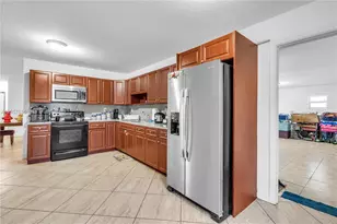 1420 NW 195th St, Miami Gardens, FL 33169 - Photo 7