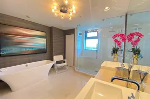 17301 Biscayne Blvd, North Miami Beach, FL 33160 - Photo 13