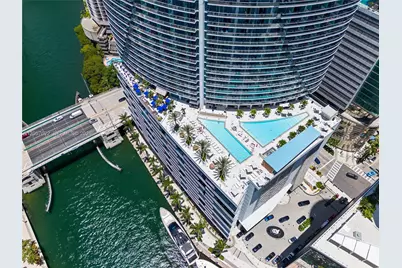 200 Biscayne Boulevard Way #4004, Miami, FL 33131 - Photo 3