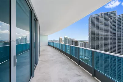 200 Biscayne Boulevard Way #4004, Miami, FL 33131 - Photo 41