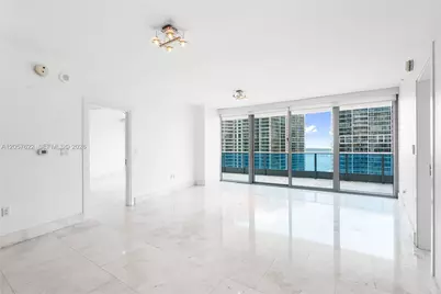 200 Biscayne Boulevard Way #4004, Miami, FL 33131 - Photo 21