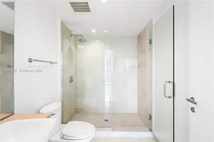 200 Biscayne Blvd Way, Miami, FL 33131 - Photo 27