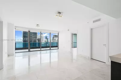 200 Biscayne Boulevard Way #4004, Miami, FL 33131 - Photo 15