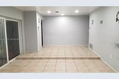 6729 Arbor Dr, Miramar, FL 33023 - Photo 9