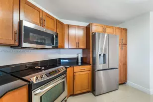 8395 SW 73rd Ave, Miami, FL 33143 - Photo 5