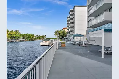 10000 W Bay Harbor Dr #201, Bay Harbor Islands, FL 33154 - Photo 33