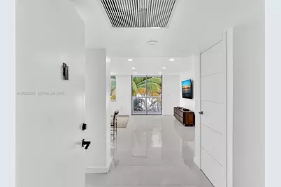 10000 W Bay Harbor Dr #201, Bay Harbor Islands, FL 33154 - Photo 1
