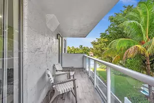 10000 W Bay Harbor Dr, Bay Harbor Islands, FL 33154 - Photo 17