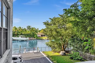 10000 W Bay Harbor Dr, Bay Harbor Islands, FL 33154 - Photo 15