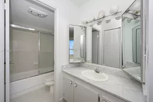 1300 NE Miami Gardens Dr, Miami, FL 33179 - Photo 23