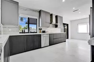 3010 NE 46th St, Fort Lauderdale, FL 33308 - Photo 17