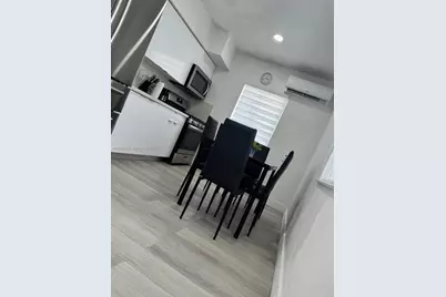 251 NW 57th Ave, Miami, FL 33126 - Photo 9