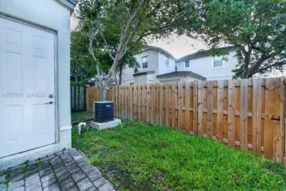 152 SE 29th Ave #9, Homestead, FL 33033 - Photo 13