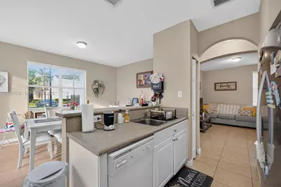 152 SE 29th Ave #9, Homestead, FL 33033 - Photo 41