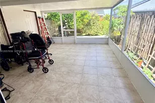 18300 SW 143rd Ct, Miami, FL 33177 - Photo 23