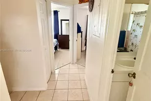 18300 SW 143rd Ct, Miami, FL 33177 - Photo 9