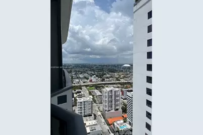 55 SW 9th St #4209, Miami, FL 33130 - Photo 9