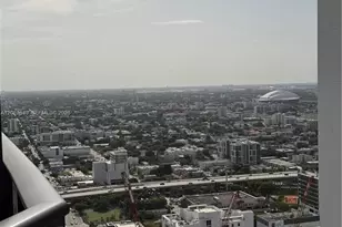 55 SW 9th St, Miami, FL 33130 - Photo 11