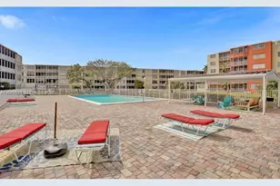1710 NE 191st St, Miami, FL 33179 - Photo 5