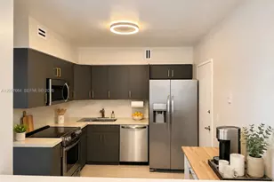 5700 Collins Ave, Miami Beach, FL 33140 - Photo 5
